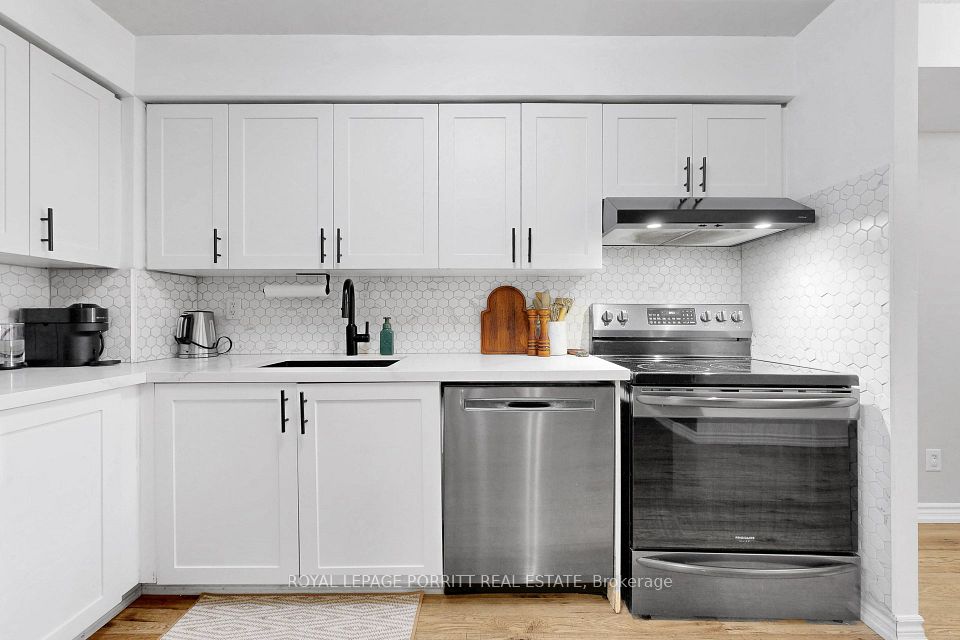 3888 Duke Of York Boulevard 927, Mississauga, ON L5A 4P5 at 3888 Duke Of York Boulevard 927, Mississauga, ON L5A 4P5, Mississauga, ON, L5A 4P5