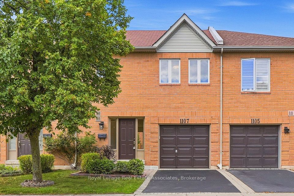 1107 Upper Village Drive, Mississauga, ON L5E 3H9 at 1107 Upper Village Drive, Mississauga, ON L5E 3H9, Mississauga, ON, L5E 3H9
