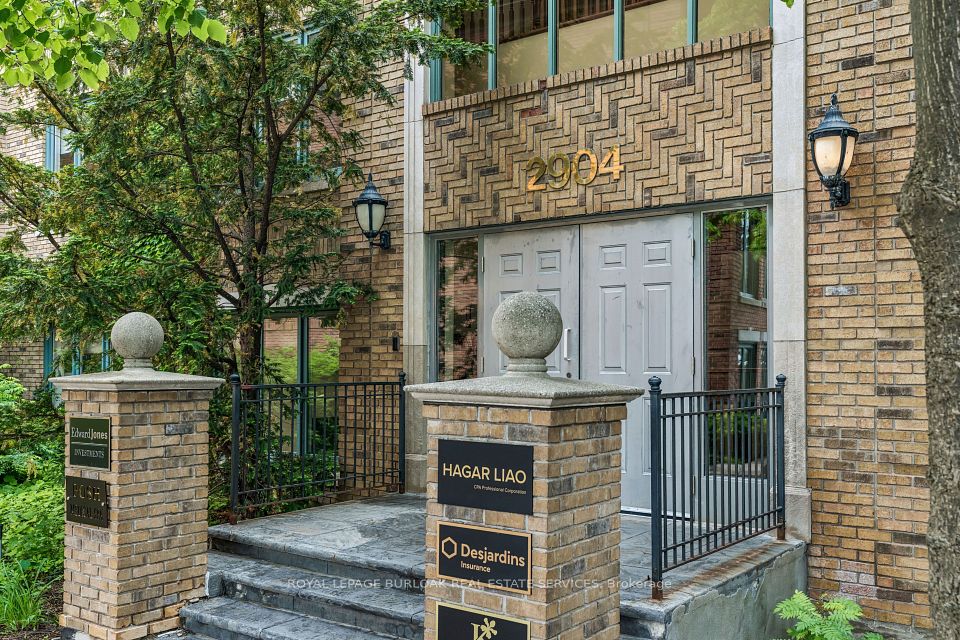 2904 South Sheridan Way 204B, Oakville, ON L6J 7L7