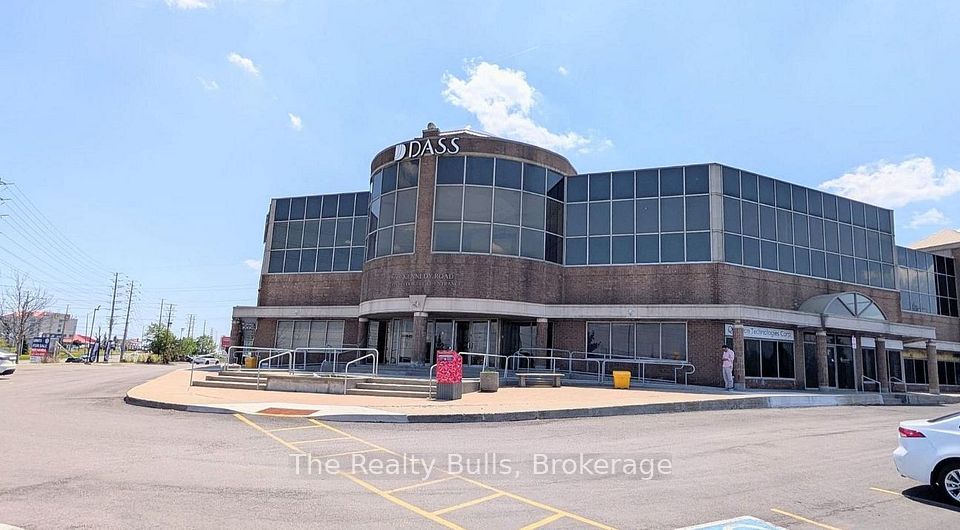 6660 Kennedy Road 209, Mississauga, ON L5T 2M9