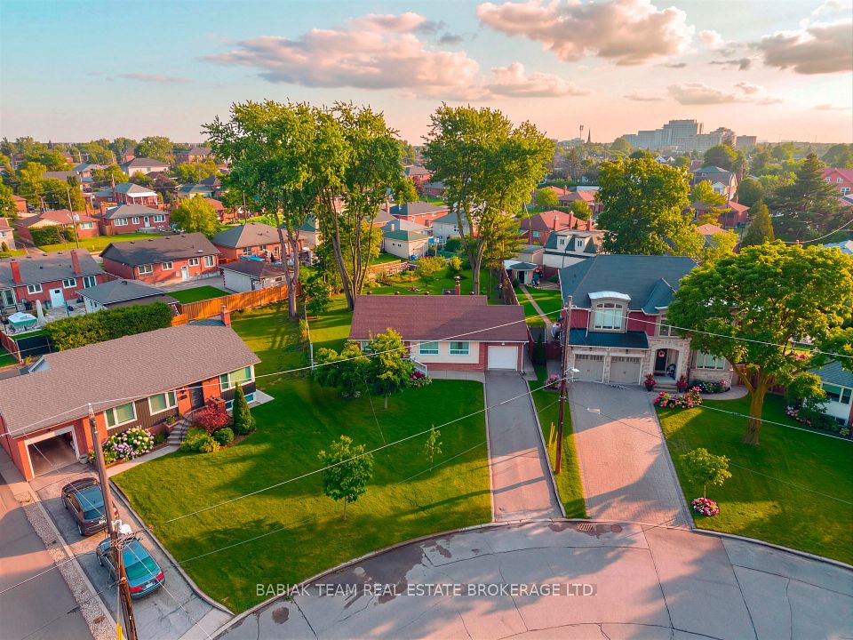 9 Camborne Avenue, Toronto, ON M3M 2P9 at 9 Camborne Avenue, Toronto, ON M3M 2P9, Toronto W05, ON, M3M 2P9