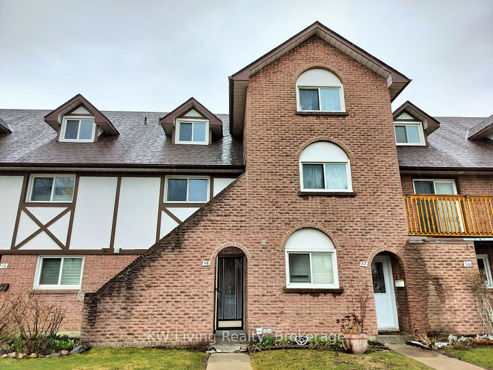 81 Irwin Road 18, Toronto, ON M9W 5W1 at 81 Irwin Road 18, Toronto, ON M9W 5W1, Toronto W10, ON, M9W 5W1