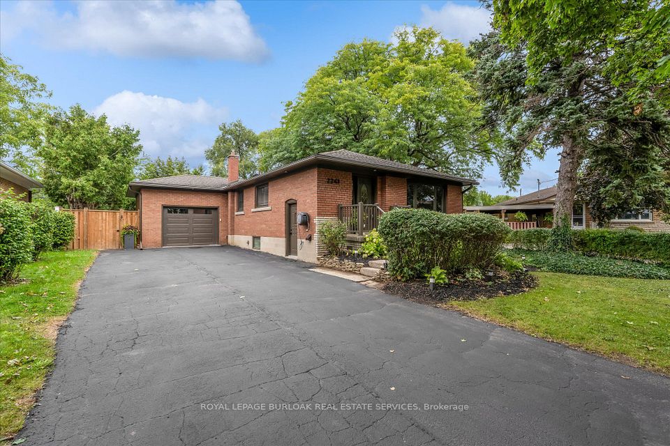 2241 Joyce Street, Burlington, ON L7R 2B6 at 2241 Joyce Street, Burlington, ON L7R 2B6, Burlington, ON, L7R 2B6