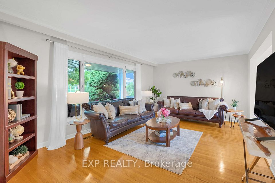 182 Derrydown Road, Toronto, ON M3J 1R8 at 182 Derrydown Road, Toronto, ON M3J 1R8, Toronto W05, ON, M3J 1R8