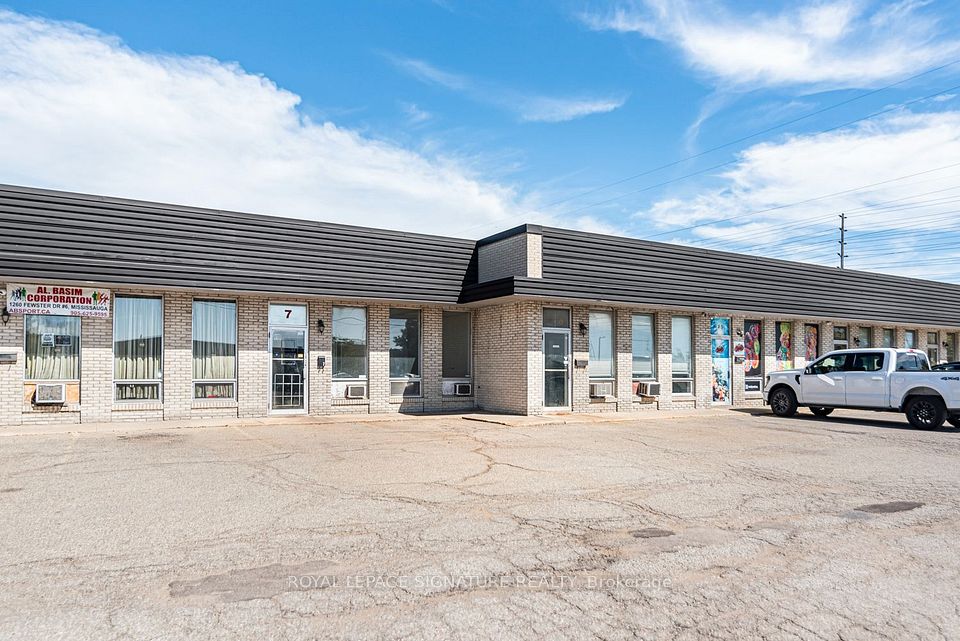 1260 Fewster Drive 7, Mississauga, ON L4W 1A5