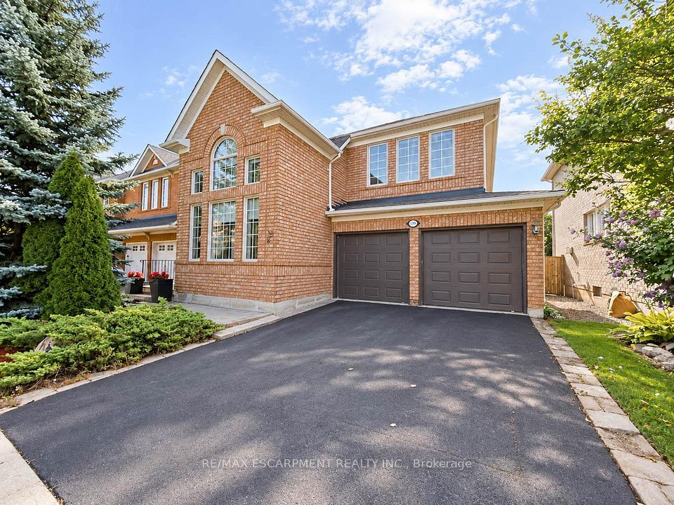 1396 Thorncrest Crescent, Oakville, ON L6M 3Y9 at 1396 Thorncrest Crescent, Oakville, ON L6M 3Y9, Oakville, ON, L6M 3Y9