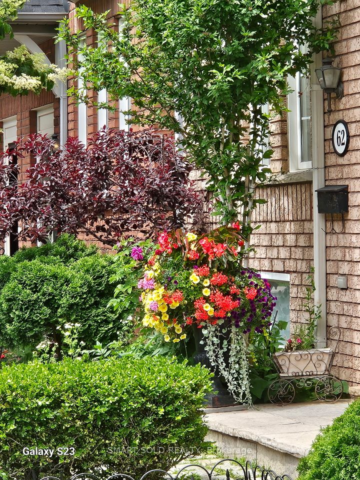 76 Viella Street, Toronto, ON M6N 5C8 at 76 Viella Street, Toronto, ON M6N 5C8, Toronto W02, ON, M6N 5C8