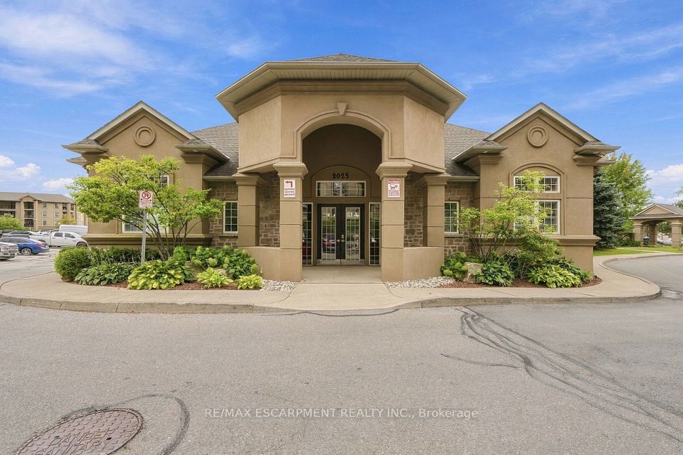 Condo Apartment at 2055 Appleby Line 306, Burlington, ON L7L 7H2, Burlington
