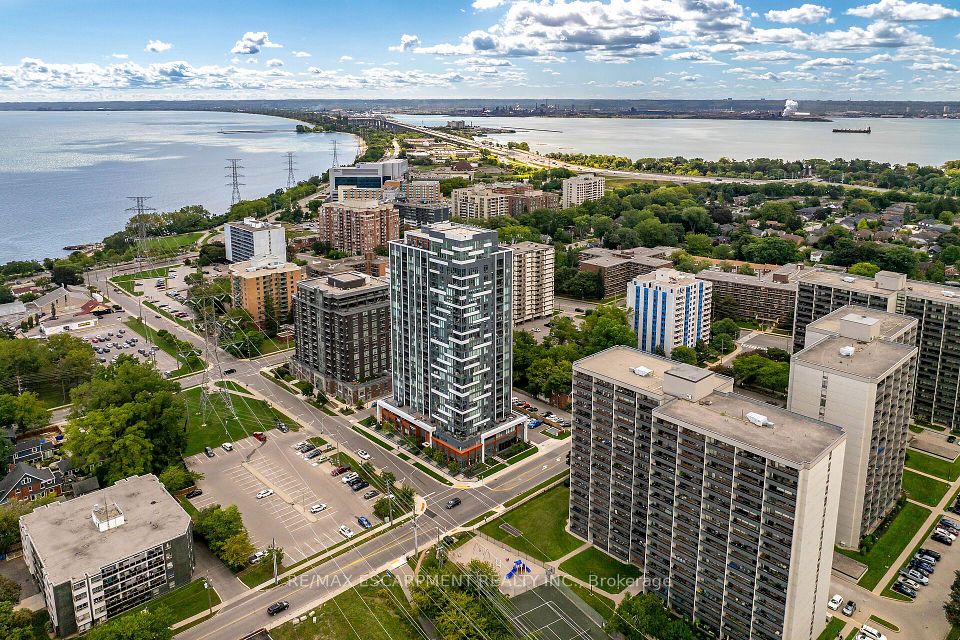 Condo Apartment at 500 Brock Avenue 2105, Burlington, ON L7S 0A5, Burlington