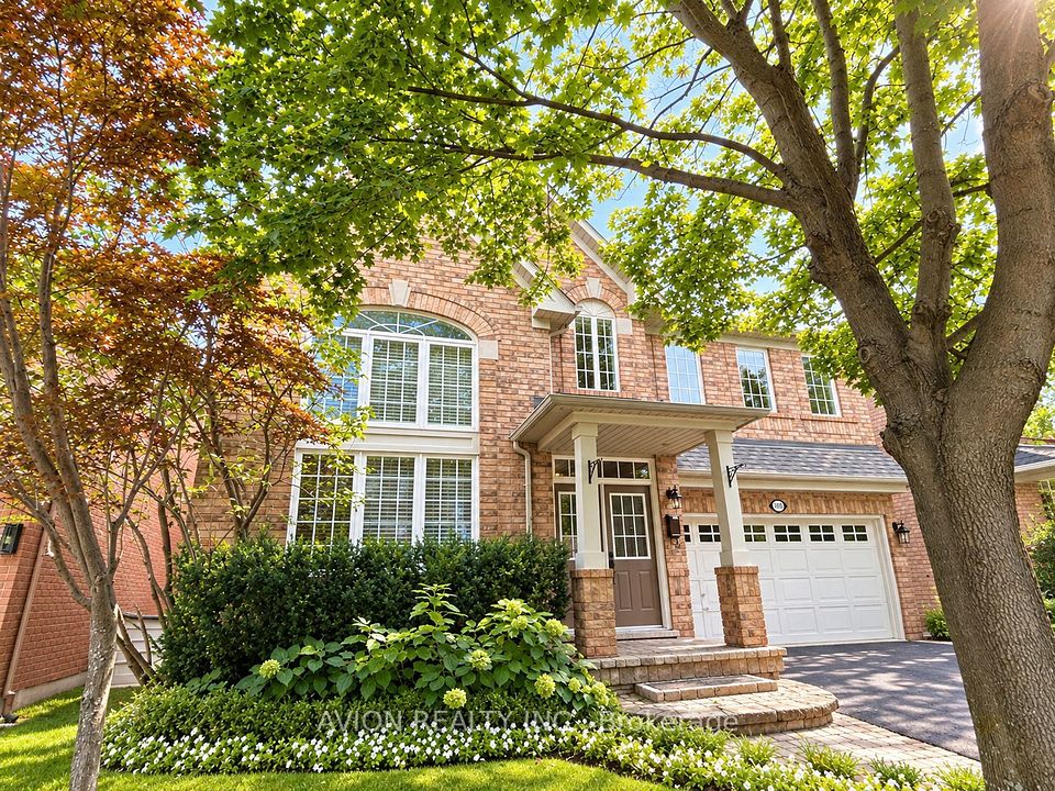 Detached at 1392 Pinecliff Road, Oakville, ON L6M 3Z1, Oakville