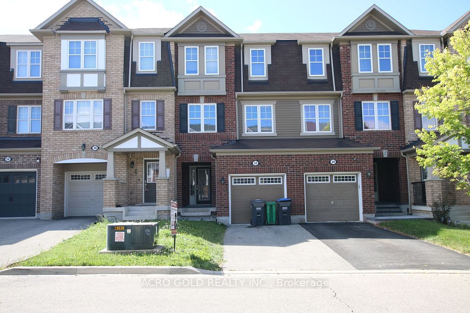 Att/Row/Townhouse at 32 Mercedes Road, Brampton, ON L7A 0Z2, Brampton