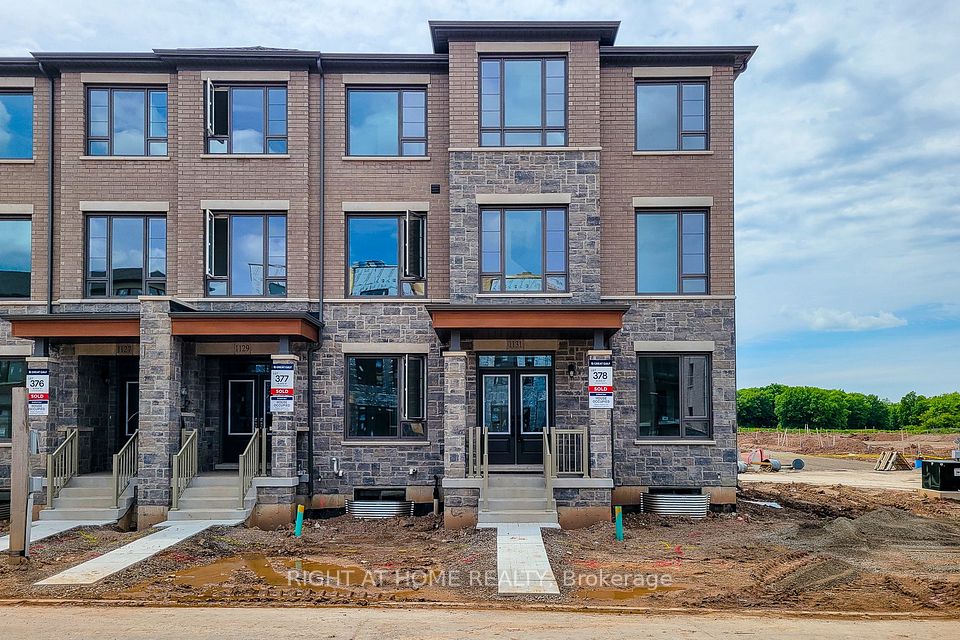 Att/Row/Townhouse at 1131 Wheat Boom Drive, Oakville, ON L6H 8B9, Oakville