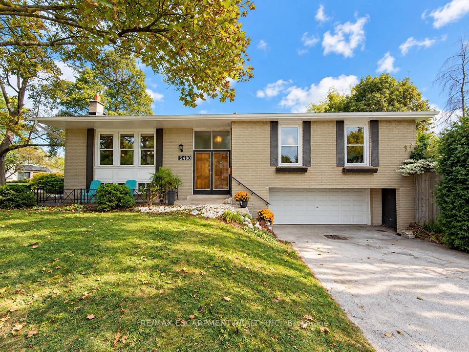 2490 Yarmouth Crescent, Oakville, ON L6L 2M8 at 2490 Yarmouth Crescent, Oakville, ON L6L 2M8, Oakville, ON, L6L 2M8