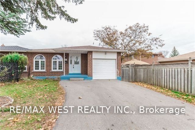 Semi-Detached at 82 Marchbank Crescent Upper, Brampton, ON L6S 3B1, Brampton