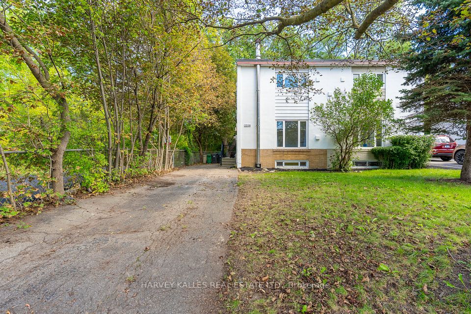 Semi-Detached  at 2258 Brookhurst Road, Mississauga, ON L5J 1P9, Mississauga