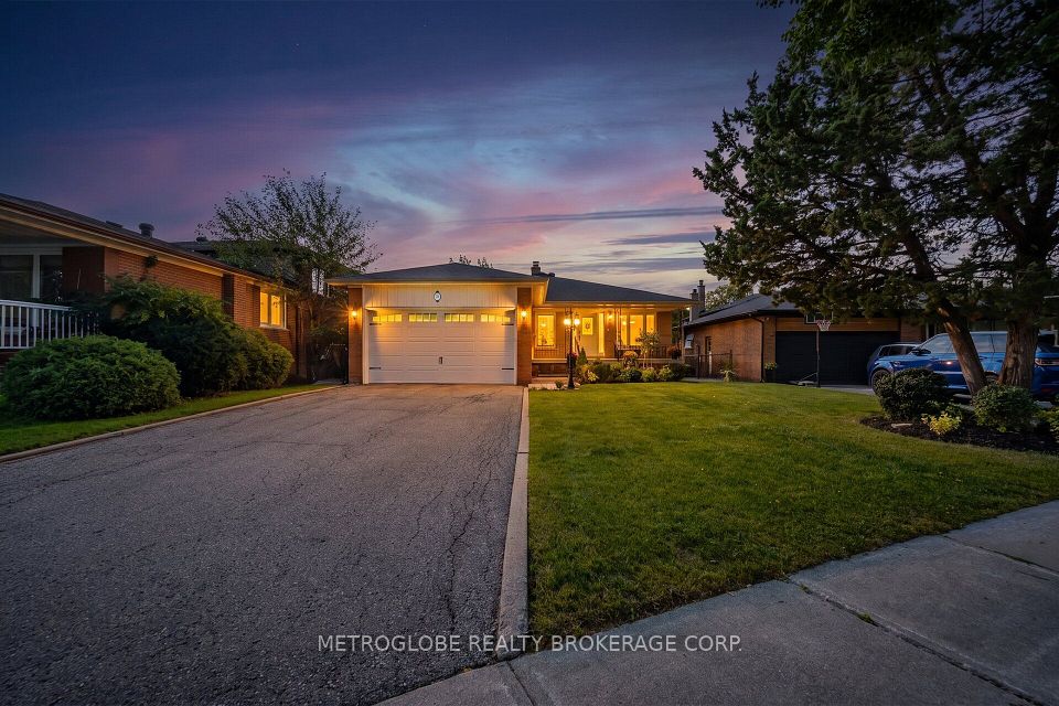28 Eldorado Court, Toronto, ON M3J 1X1 at 28 Eldorado Court, Toronto, ON M3J 1X1, Toronto W05, ON, M3J 1X1