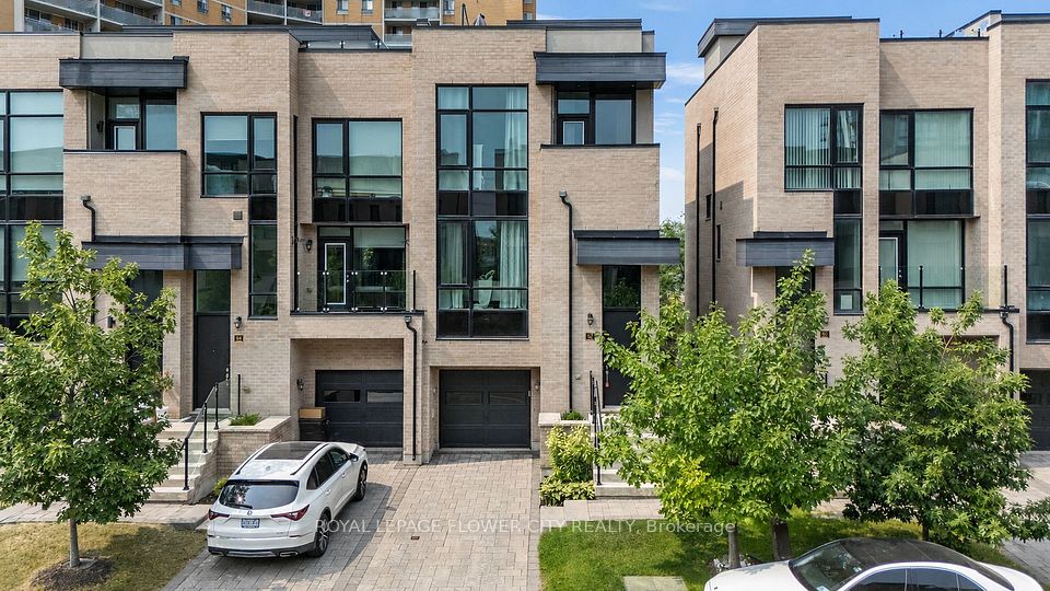 Att/Row/Townhouse at 62 Pony Farm Drive, Toronto, ON M9R 0B3, Toronto W09