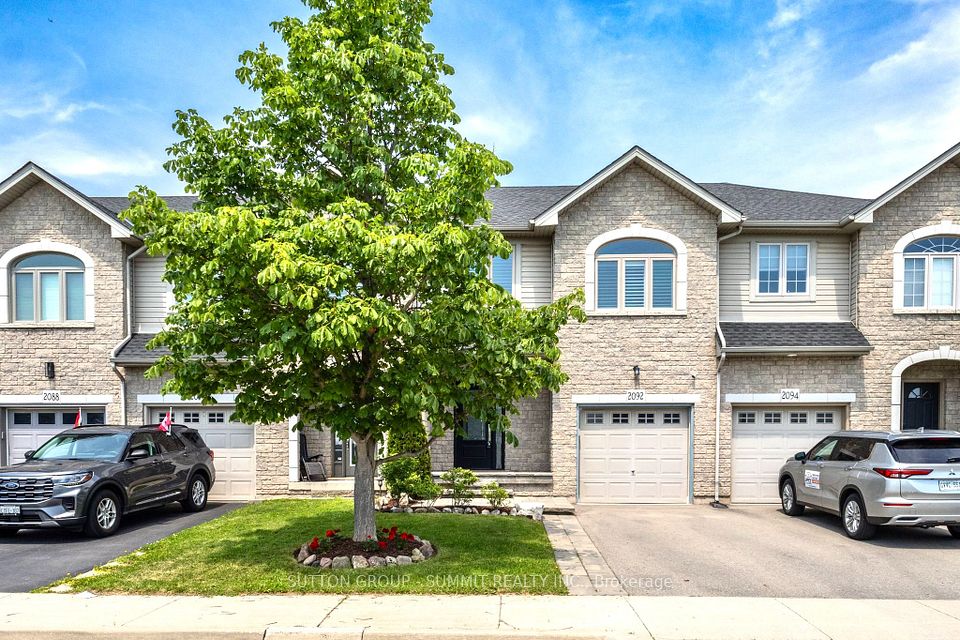 Att/Row/Townhouse at 2092 ENGLISH Crescent, Burlington, ON L7L 7B3, Burlington