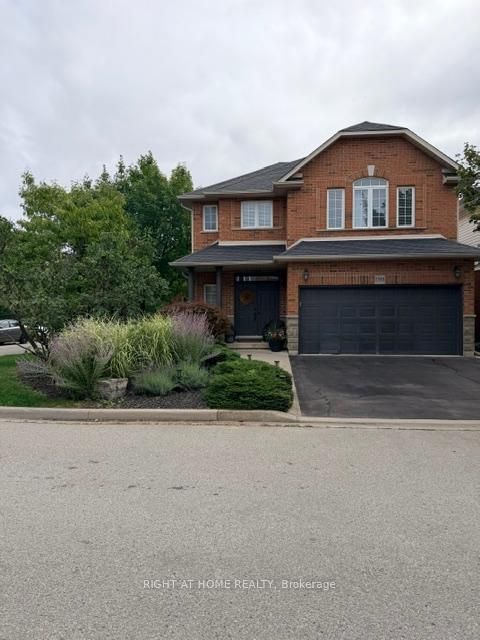 Detached at 5383 Haldimand Crescent, Burlington, ON L7L 7E5, Burlington