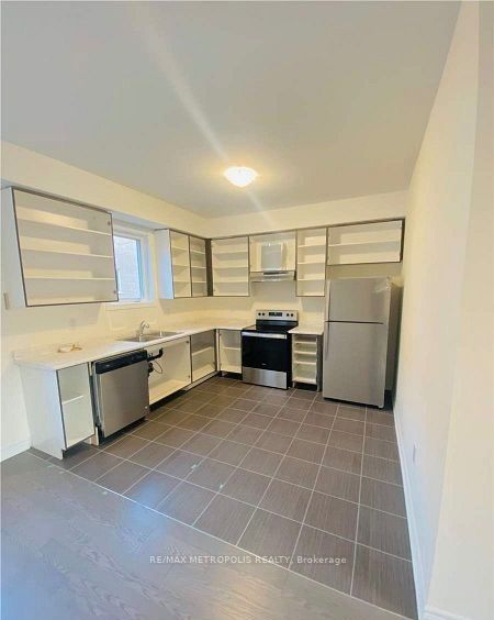 Semi-Detached at 31 Allegro Drive Main, Brampton, ON L6Y 6J9, Brampton