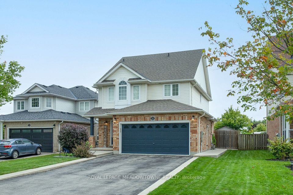 Detached at 41 Beardmore Crescent, Halton Hills, ON L7J 2Z1, Halton Hills