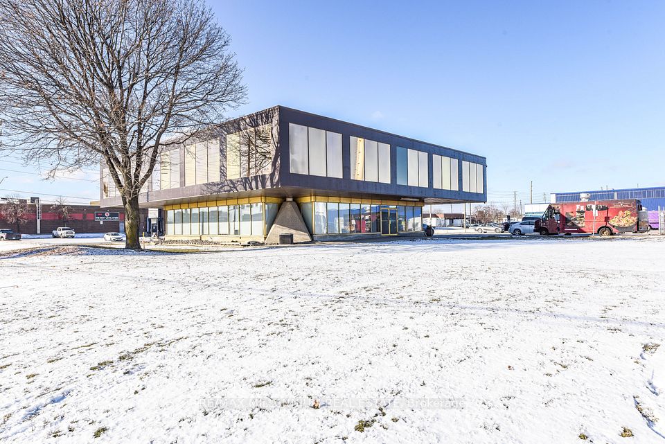 1300 E Steeles Avenue E 107/108, Brampton, ON L6T 1A2