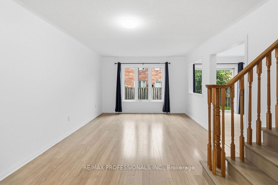 Att/Row/Townhouse at 587 Cargill Path, Milton, ON L9T 7R6, Milton
