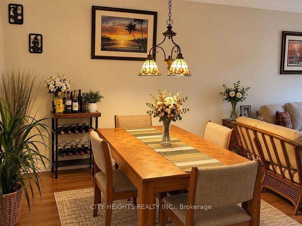 Att/Row/Townhouse at 4222 Dixie Road 27, Mississauga, ON L4W 1M6, Mississauga