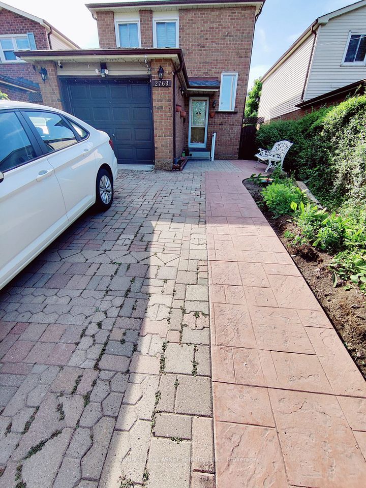 Detached at 2769 Willowmore Way Lower, Mississauga, ON L5N 3N8, Mississauga
