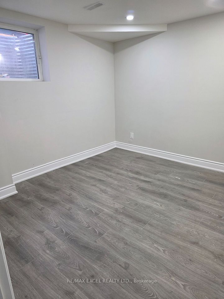Detached at 420 Winfield Terrace Lower Floor, Mississauga, ON L5R 1P2, Mississauga