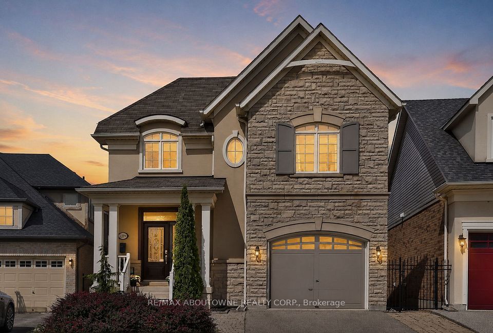 Detached at 2269 Whitworth Drive, Oakville, ON L6M 0B5, Oakville