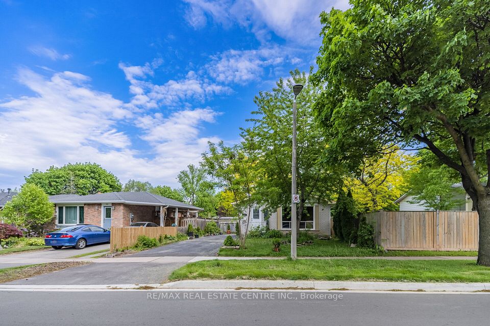 Detached at 126 Culham Street (Basement), Oakville, ON L6H 1G5, Oakville