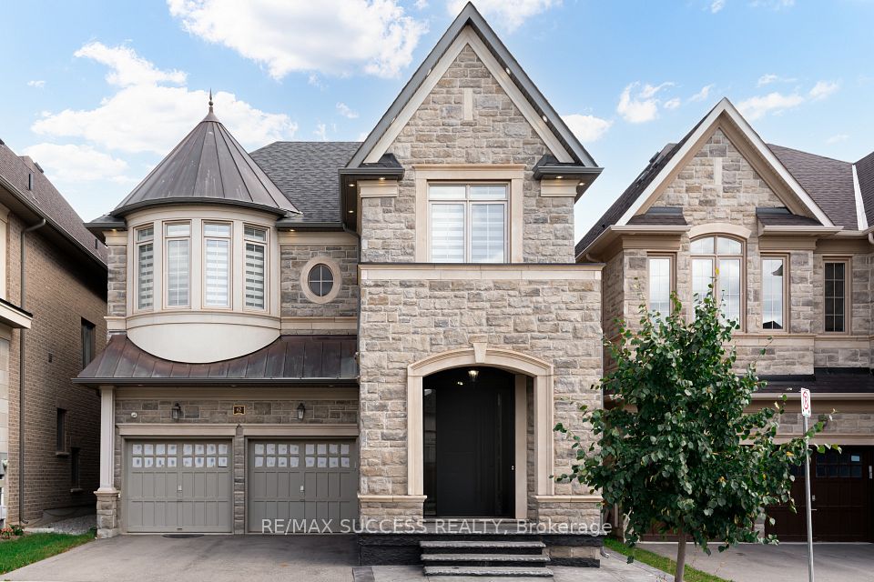 Detached at 62 Threshing Mill Boulevard, Oakville, ON L6H 7C5, Oakville