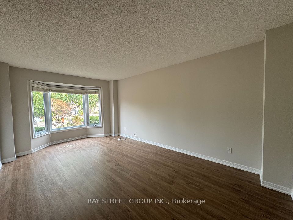 Detached at 2034 Oxford Avenue, Oakville, ON L6H 4K7, Oakville