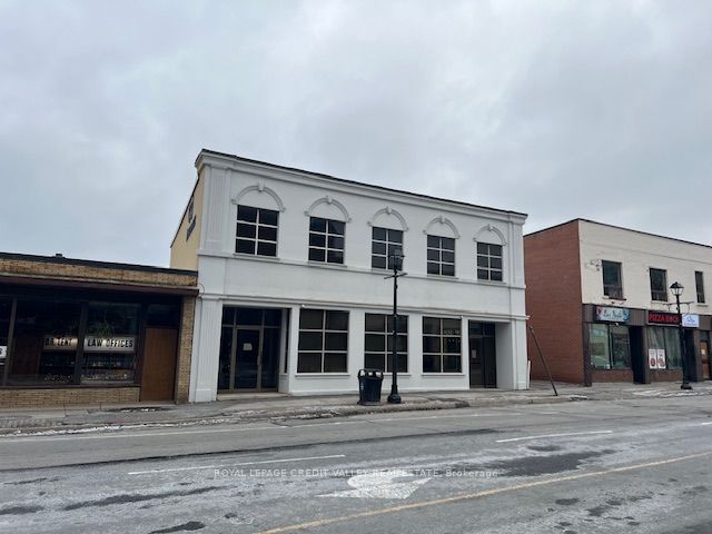 32 Queen Street W 200, Brampton, ON L6X 1A1