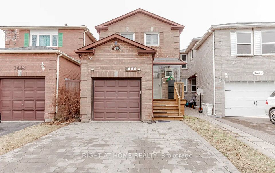 Link at 1444 Prince John Circle, Oakville, ON L6J 6W8, Oakville