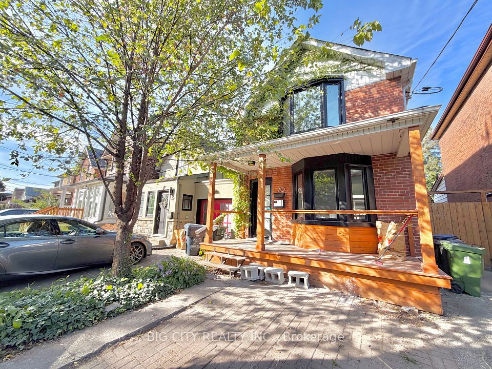 Detached at 20 Gray Avenue Upper, Toronto, ON M6N 4S6, Toronto W03