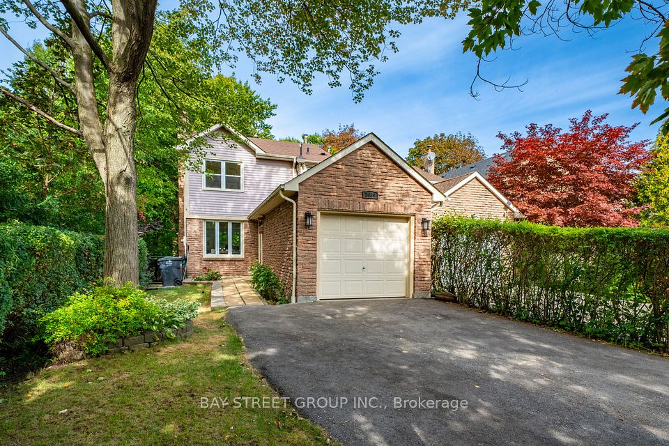 Detached at 2439 Musket Court, Mississauga, ON L5L 3B7, Mississauga