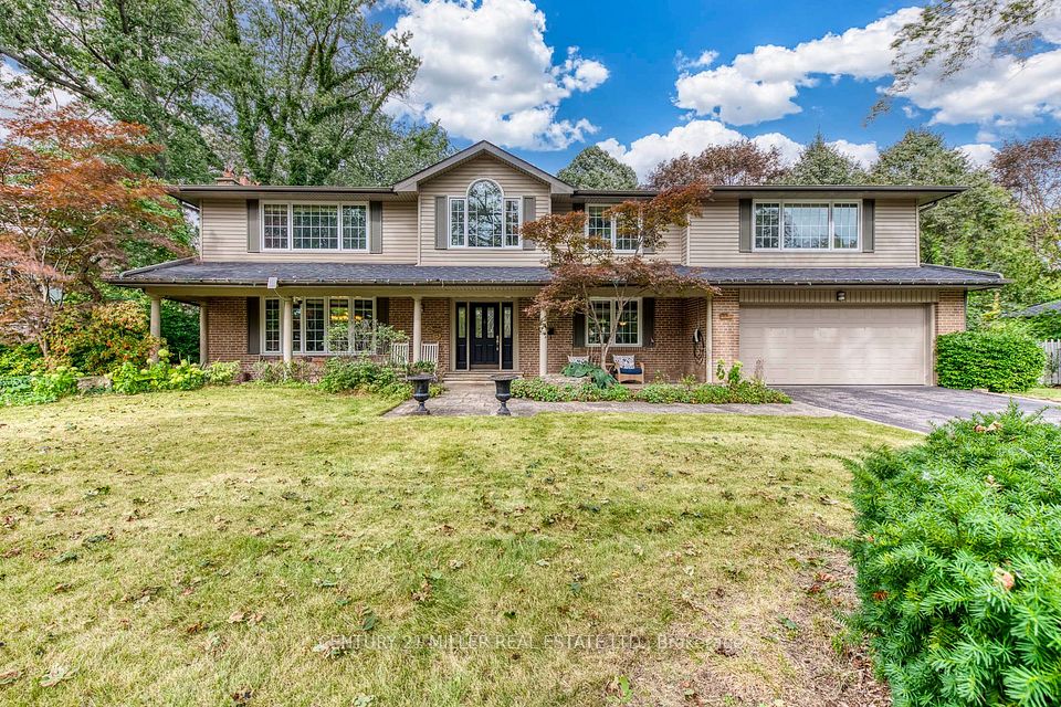 Detached at 1319 Hillhurst Road, Oakville, ON L6J 1X6, Oakville