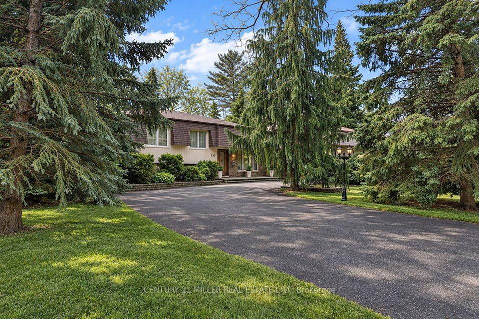 Detached at 130 Tavistock Square, Oakville, ON L6K 2V2, Oakville
