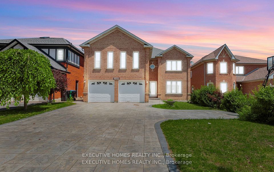 Detached at 5489 Glen Erin Drive, Mississauga, ON L5M 5C8, Mississauga