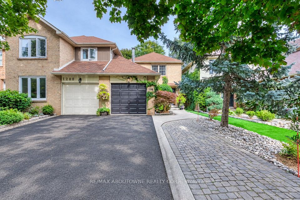 Detached at 1198 Potters Wheel Crescent, Oakville, ON L6M 1J2, Oakville