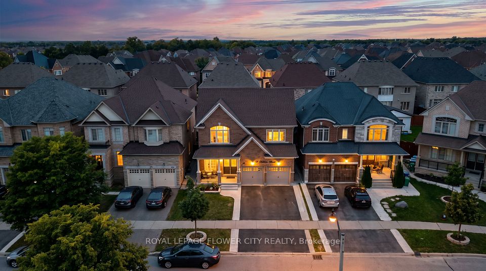 Detached at 19 Solstice Street, Brampton, ON L6P 3T5, Brampton