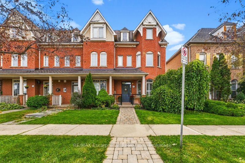 Att/Row/Townhouse at 272 Glenashton Drive, Oakville, ON L6H 6H5, Oakville