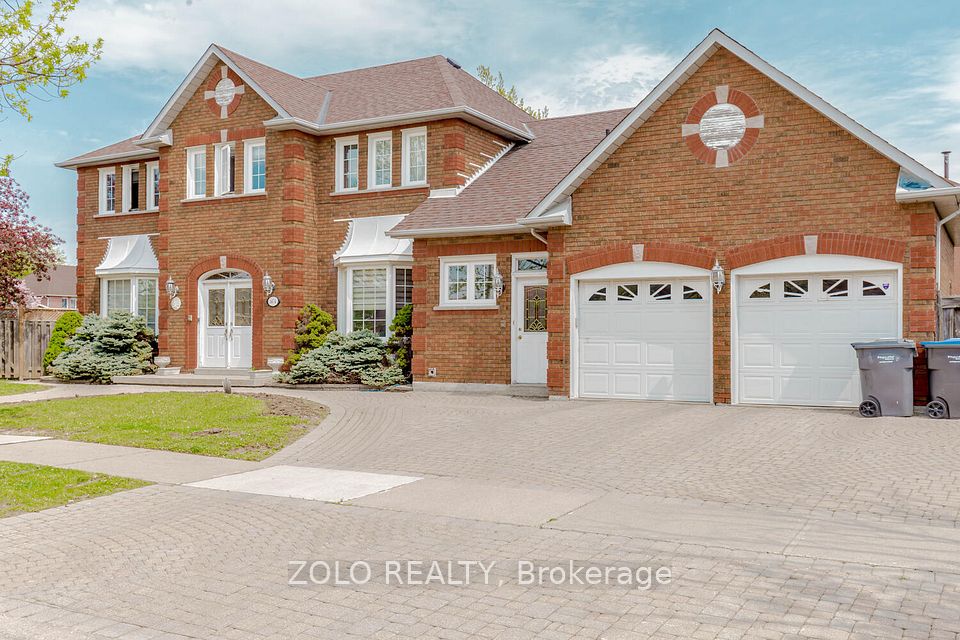 Detached at 1474 Rosemanor Drive, Mississauga, ON L5M 5M4, Mississauga