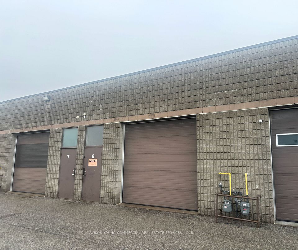 1080 Tristar Drive 6, Mississauga, ON L5T 1P1