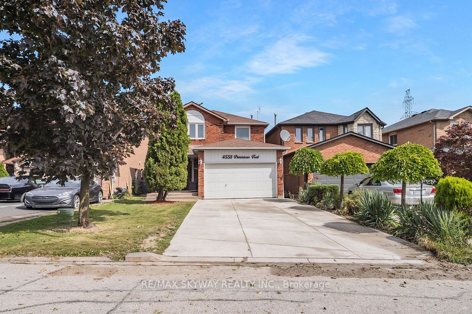 Detached at 4558 Pemmican Trail, Mississauga, ON L4Z 2L8, Mississauga