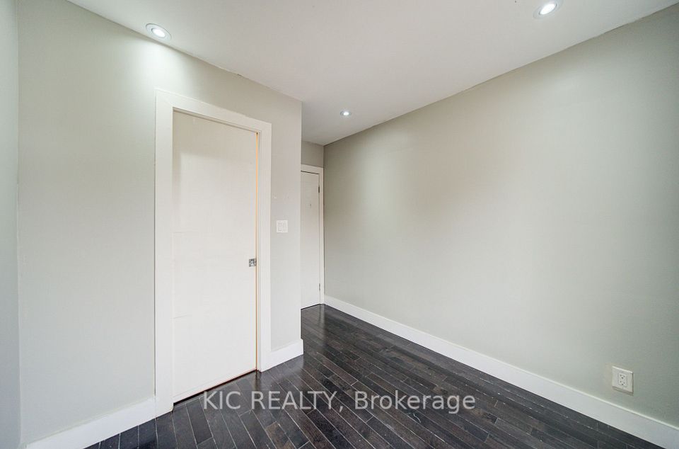 Detached at 35 Montcalm Avenue NW, Toronto, ON M6E 4N5, Toronto W04