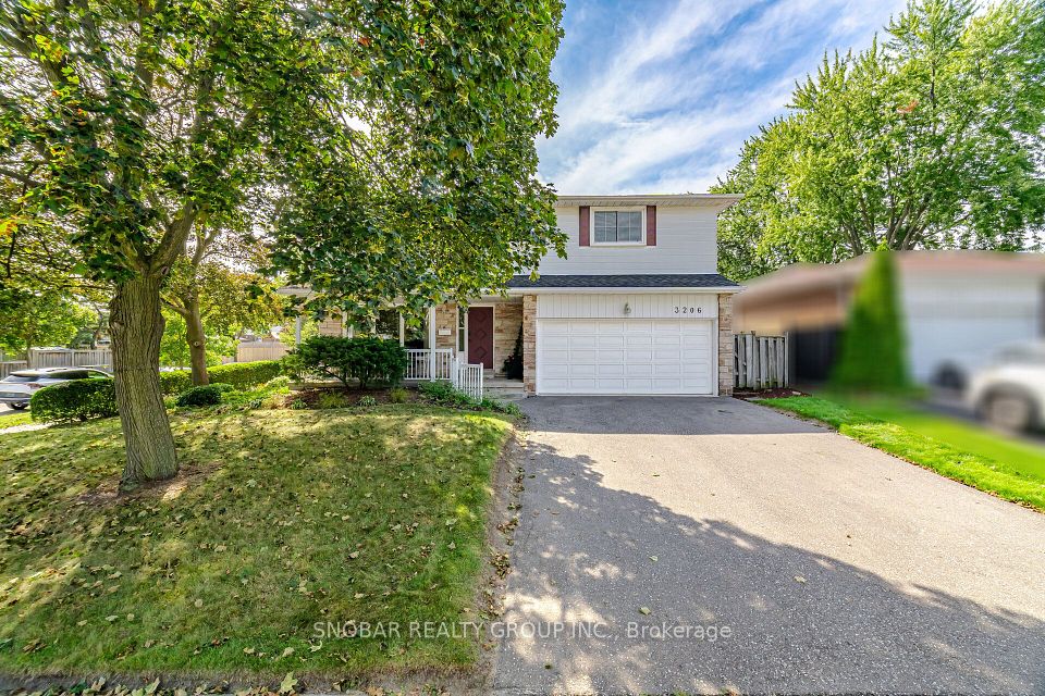 Detached at 3206 Valmarie Avenue, Mississauga, ON L5C 2A5, Mississauga