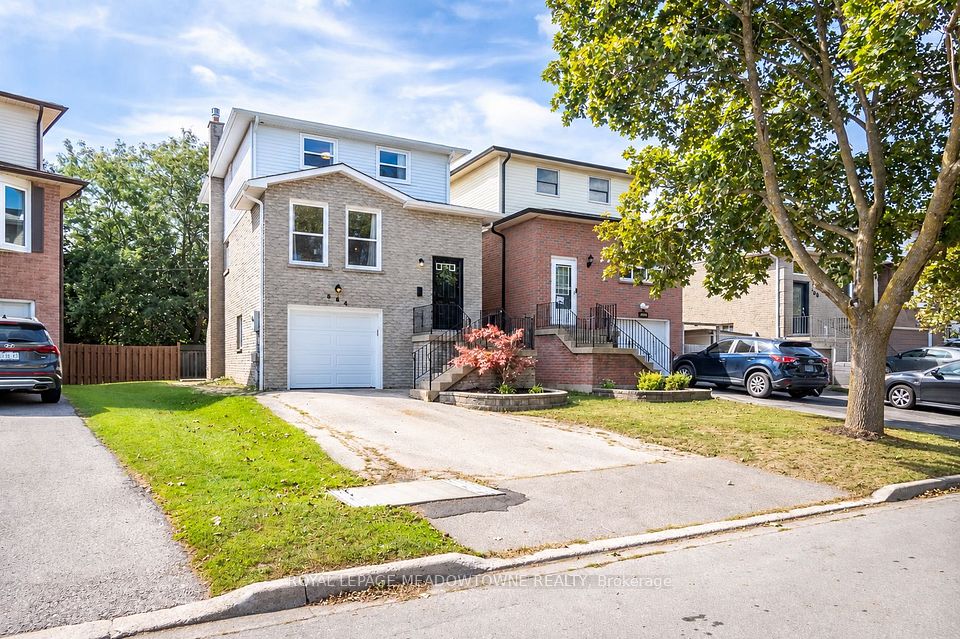 Detached at 584 Hayward Crescent, Milton, ON L9T 4W7, Milton